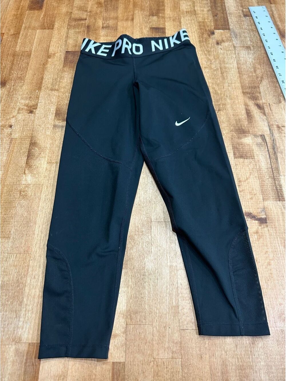 womens Nike Pro Black Athletic Leggings Size M Dri-FIT
